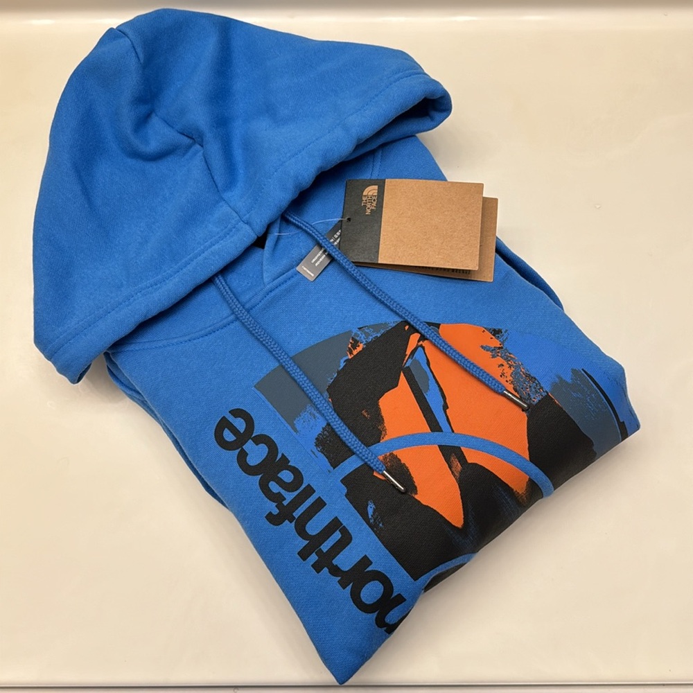The North Face Men’s Hoodie Pullover